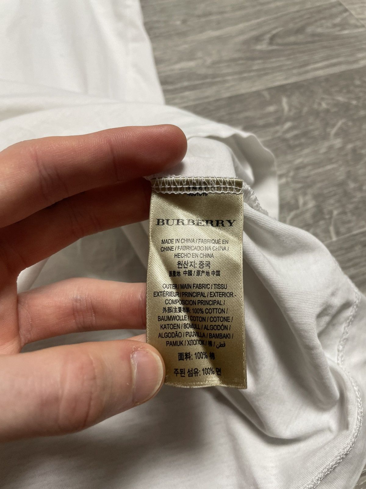 Burberry Burberry White Basic T-Shirt Size US S / EU 44-46 / 1 - 13 Thumbnail