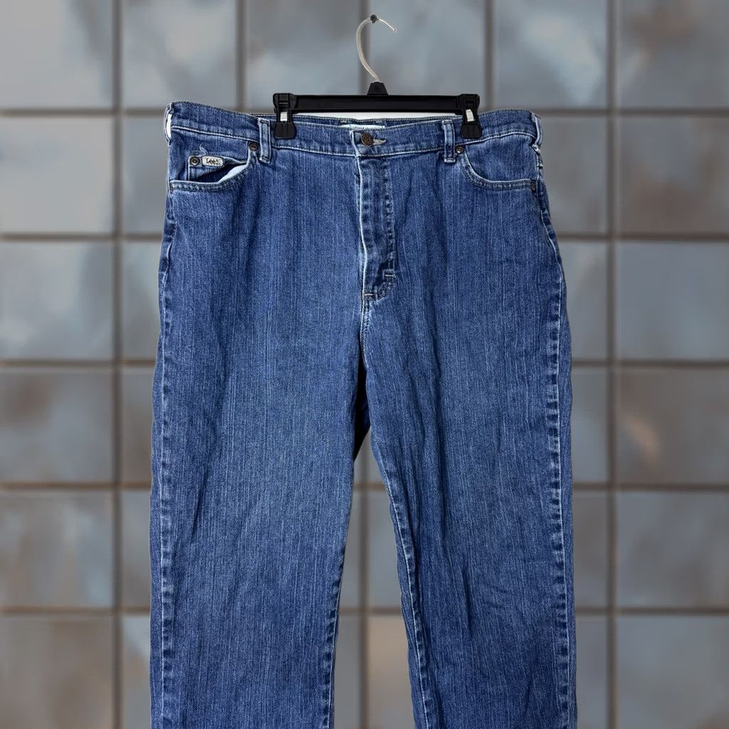 Lee Lee Relaxed Straight Leg At The Waist Women’s 16 Medium Jeans Dark Wash Pants Size 38" / US 16 / IT 52 - 1 Thumbnail