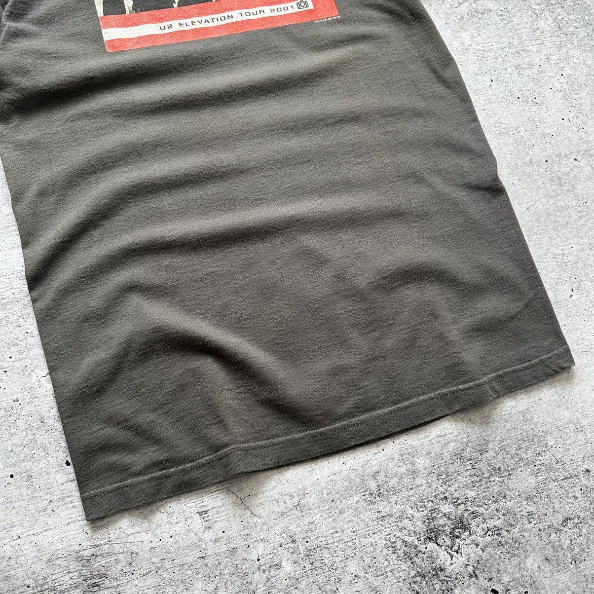 Vintage Vintage 00s U2 Elevation 2001 Tour T-shirt Men’s Size M Size US M / EU 48-50 / 2 - 4 Thumbnail