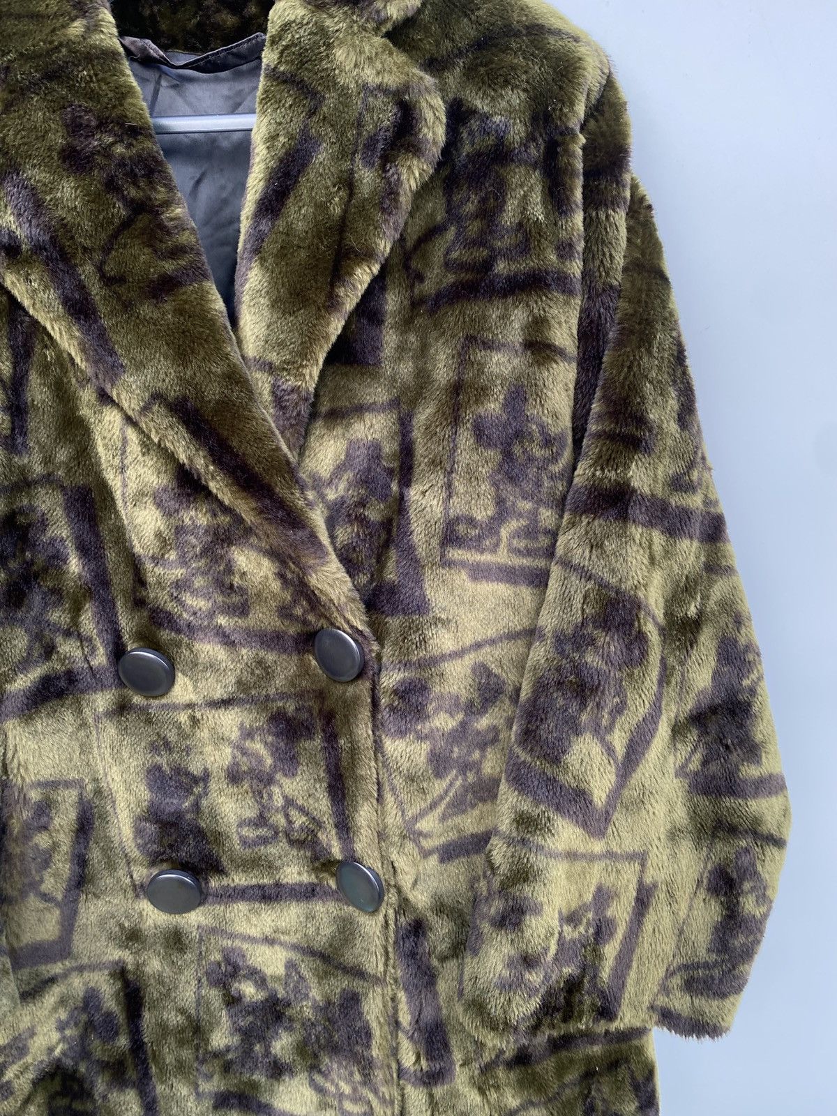 Mickey Mouse 1992 Apparence x Mickey Mouse Faux Fur Double Breasted Coat Size US M / EU 48-50 / 2 - 5 Thumbnail