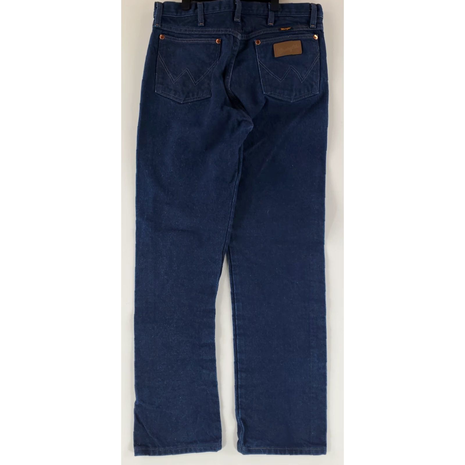 Wrangler VINTAGE Wrangler Jeans 13MWZ Mens 32x32 Blue Straight Jeans 90s Mens Regular 32x32 Actual Hands 33x32 Size US 32 / EU 48 - 4 Thumbnail