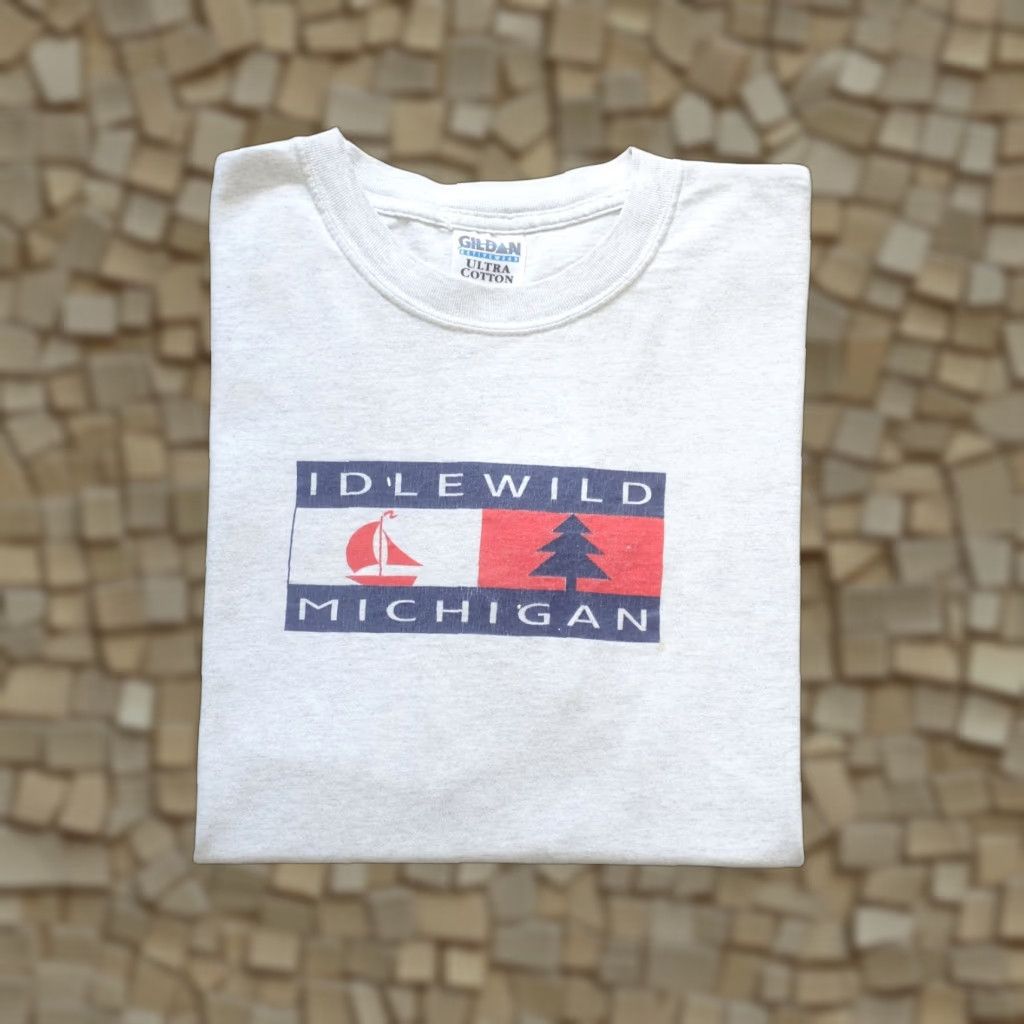 Gildan GILDAN IDLEWILD MICHIGAN VTG Y2K 90s OUTDOOR SAILING GRAY COTTON T SHIRT XL Mens Size US XL / EU 56 / 4 - 1 Thumbnail