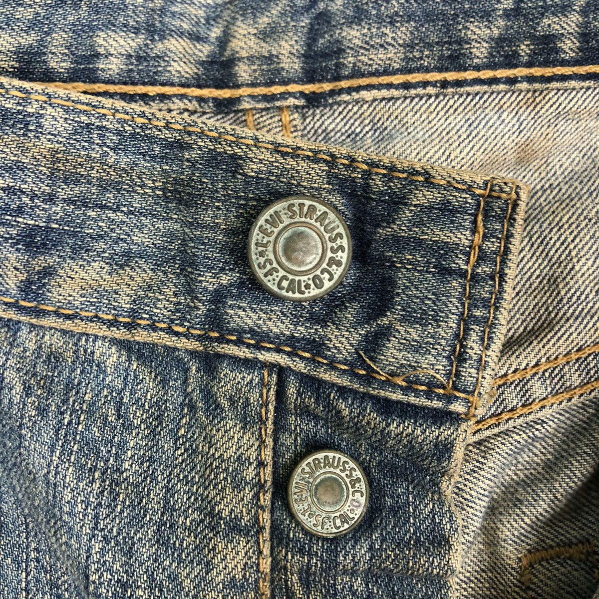 Levi's 🔥Vintage Distressed Denim Rusty Design Levi’s 501 Size US 32 / EU 48 - 18 Thumbnail
