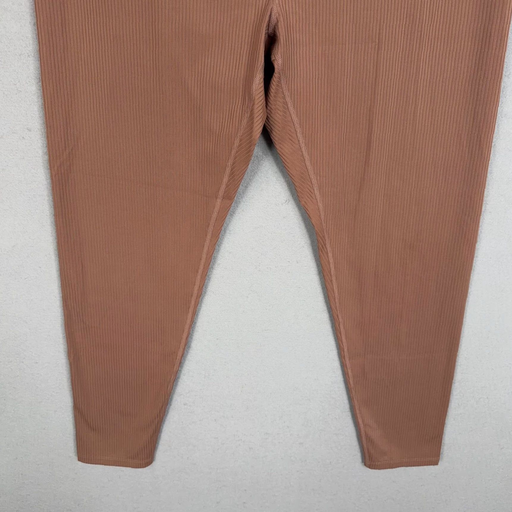 Girlfriend Collective Girlfriend Collective Leggings Womens 4XL Brown Ribbed High Rise Ankle Yoga Gym Size 40" / US 18 - 3 Thumbnail