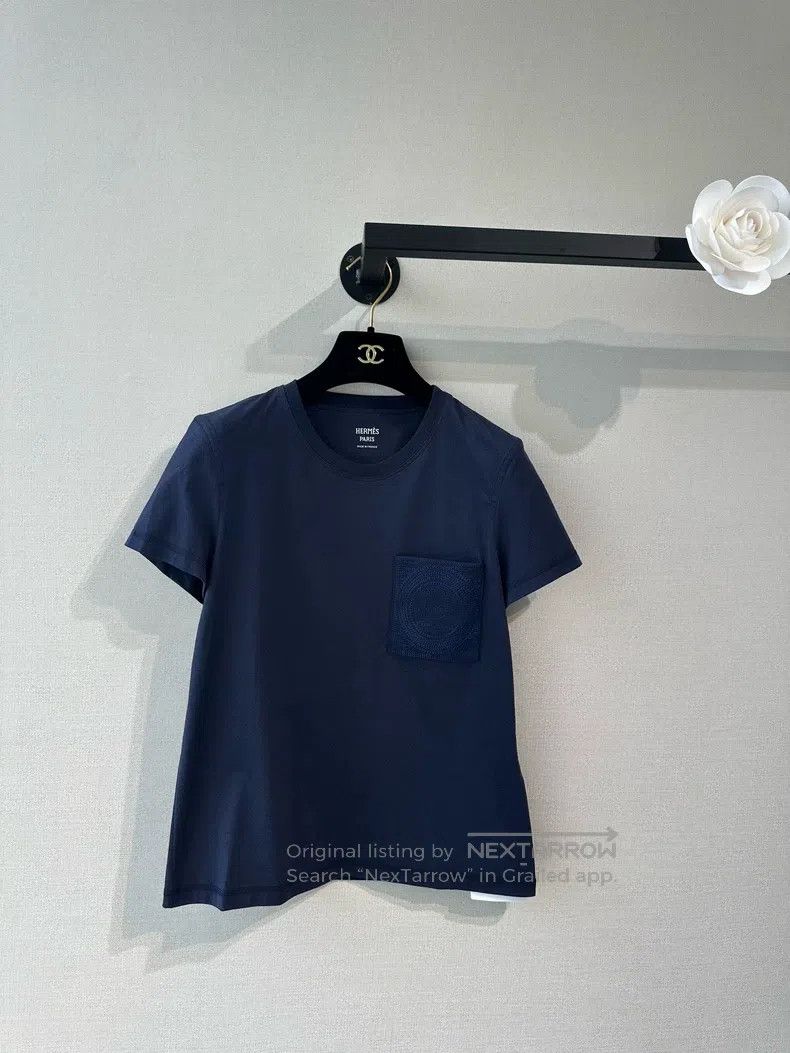 Hermes Hermes Blue pocket embroidered T-shirt Size XS / US 0-2 / IT 36-38 - 1 Thumbnail