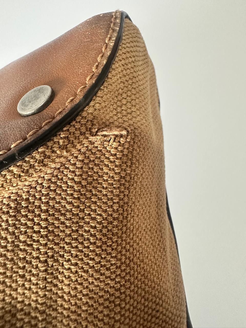 Burberry BURBERRY Mega Check Grainy Calfskin Small Gowan MessengerBag Size ONE SIZE - 9 Thumbnail