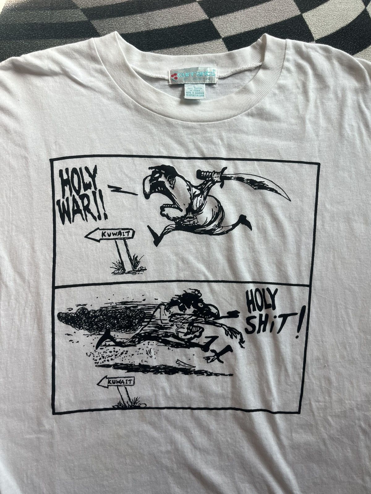 Arts & Science Vintage BAGHDAD AIRSHOW 1991’s Holy War Holy Shit ! Tshirt Size US L / EU 52-54 / 3 - 6 Thumbnail