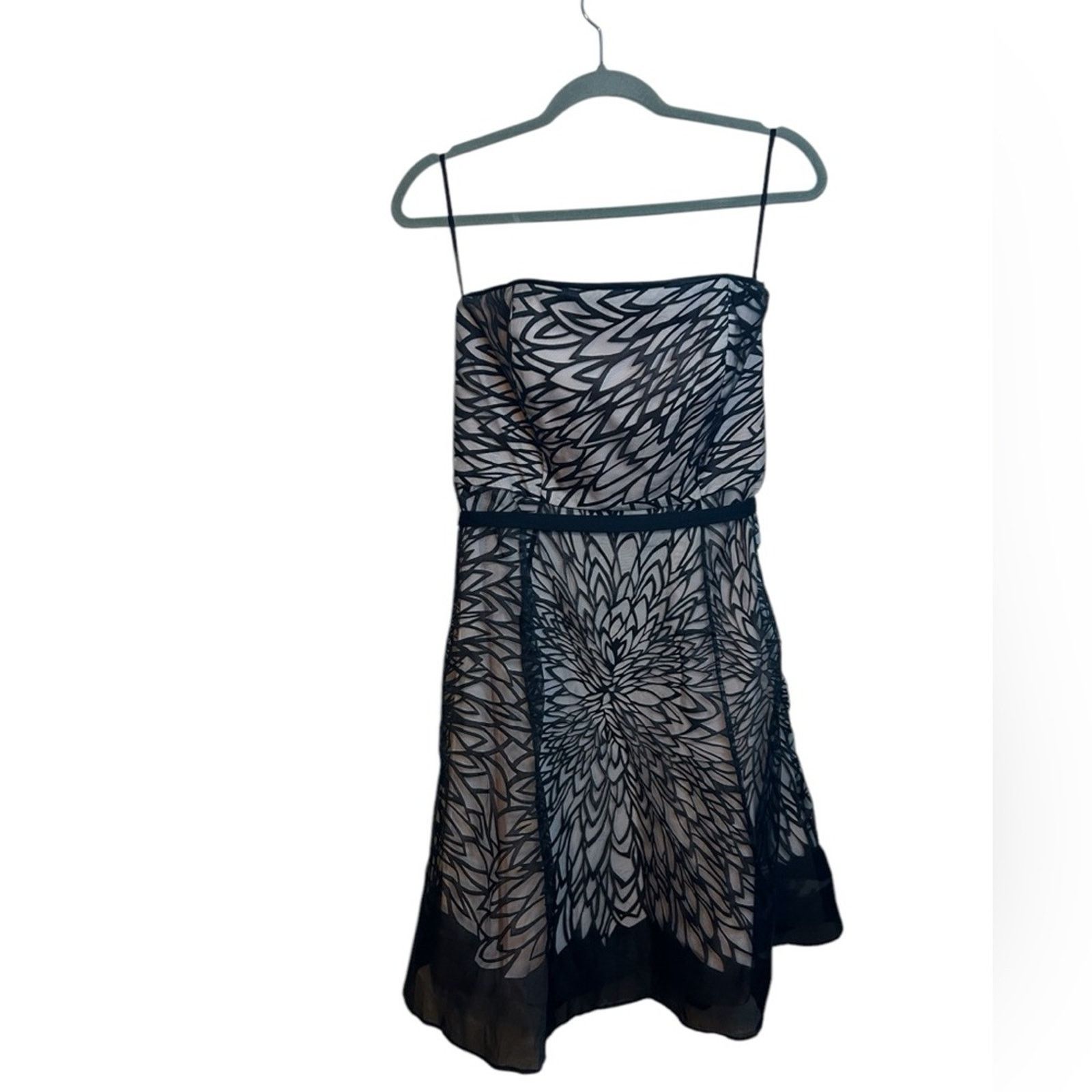 White House Black Market WHBM Strapless Floral Overlay Y2K Dress Size M / US 6-8 / IT 42-44 - 1 Thumbnail