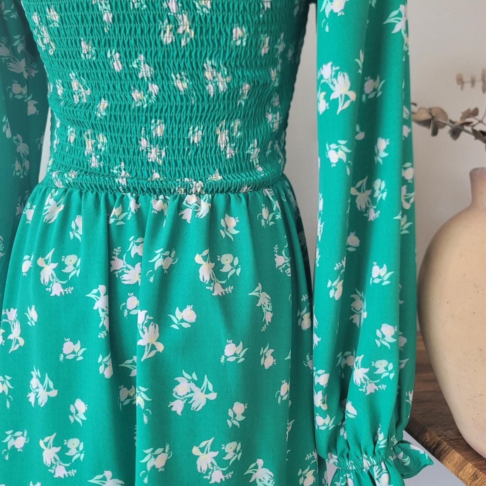 Lil Wayne WAYF Floral Long Sleeve Smocked Minidress ditsy floral Sz S Size S / US 4 / IT 40 - 5 Thumbnail