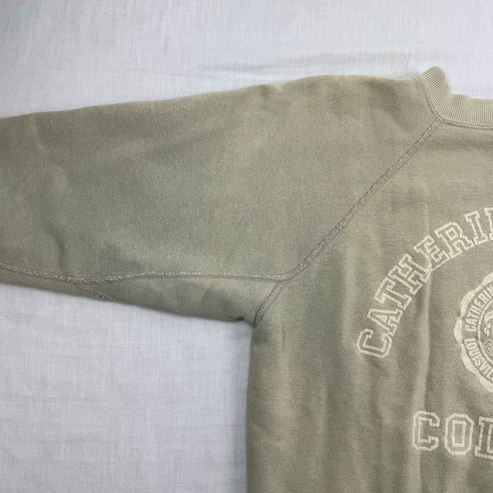 Spalding VINTAGE Catherine Spalding College Sweatshirt Adult M Beige College Mens Vintage 1960s Faded True vtg Size US M / EU 48-50 / 2 - 4 Thumbnail