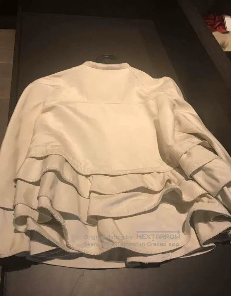 Valentino Valentino Small coat Size M / US 6-8 / IT 42-44 - 7 Thumbnail