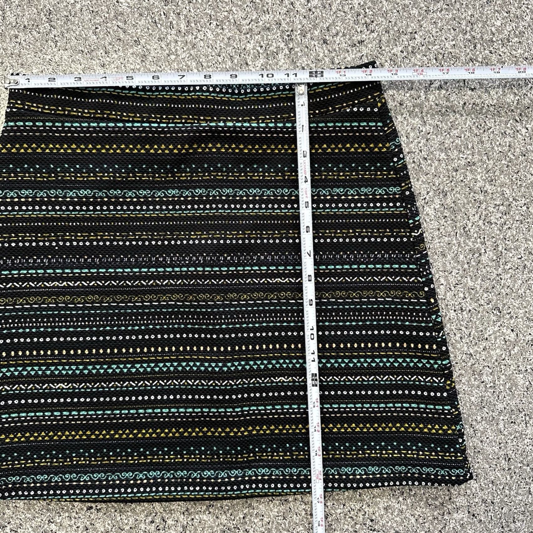 H&M H&M Skirt Womens S Mini Black Geometric Striped High Rise Color: Black Size 28" / US 6 / IT 42 - 4 Thumbnail