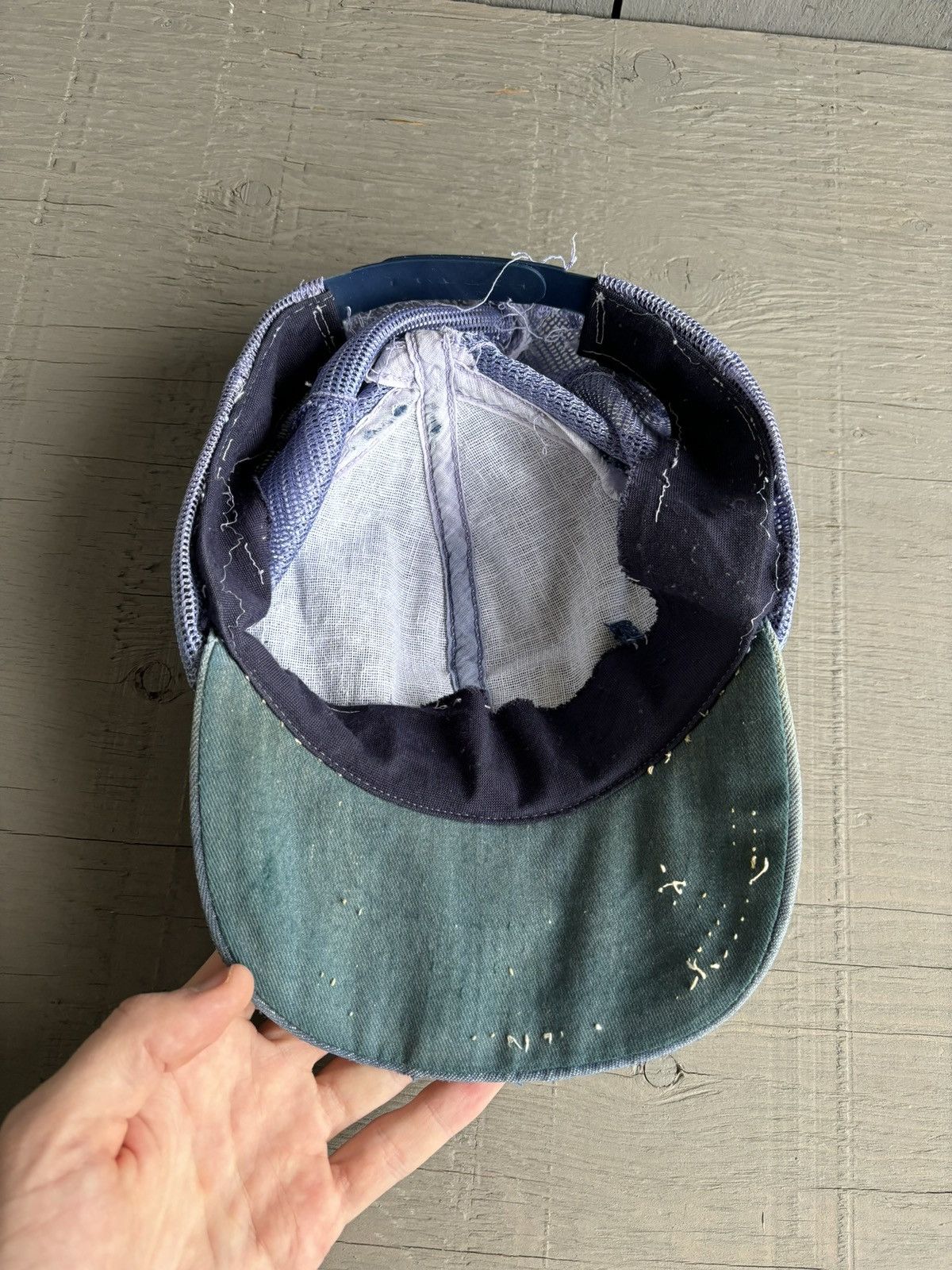 Levi's Vintage Levi's Trucker Hat Thrashed Denim 70s 80s Mesh Jeans Size ONE SIZE - 9 Thumbnail