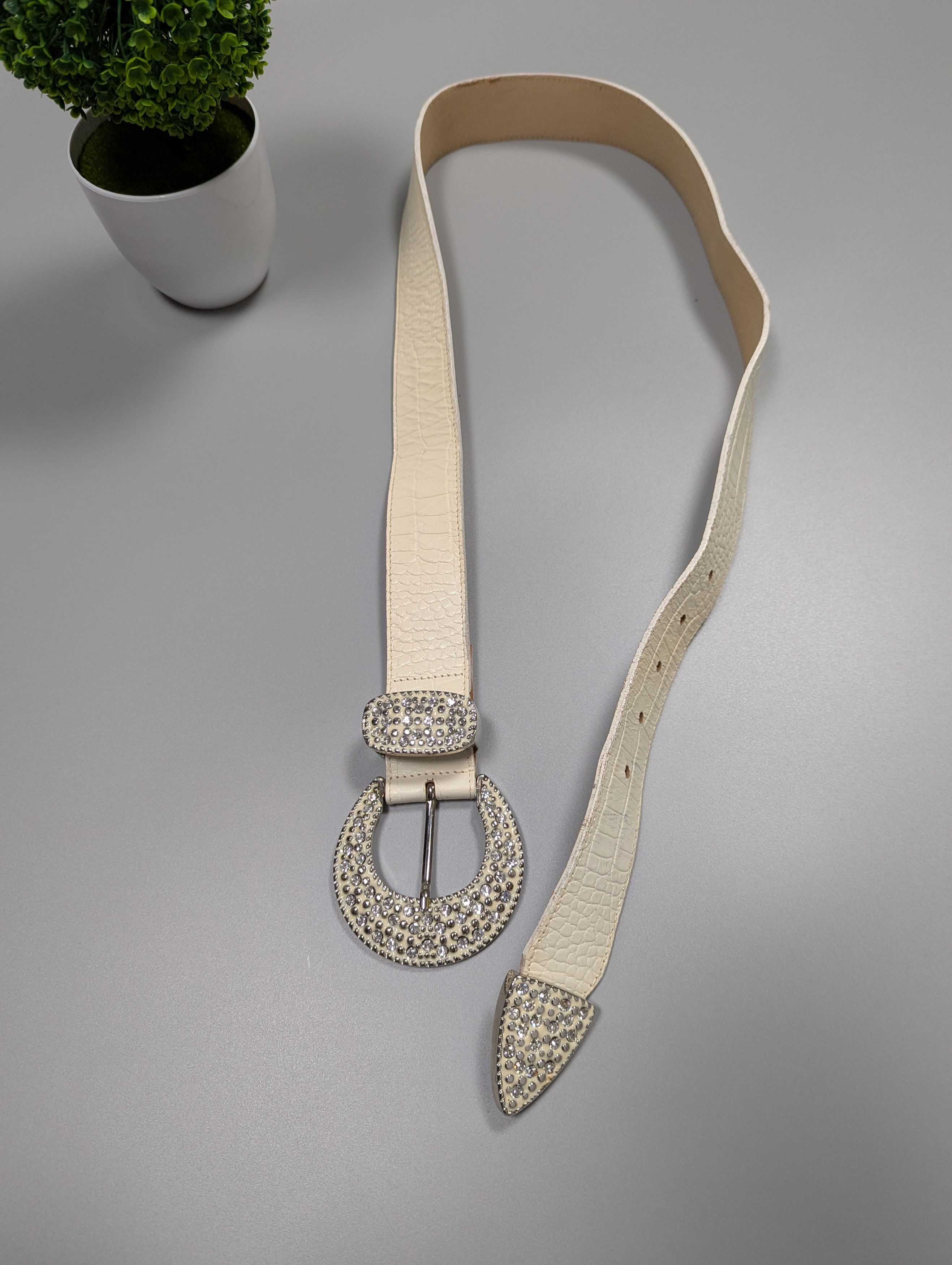 Japanese Brand × Vintage Y2K Womens White Leather Belt Metal Buckle With Rhinestones Size ONE SIZE - 7 Thumbnail