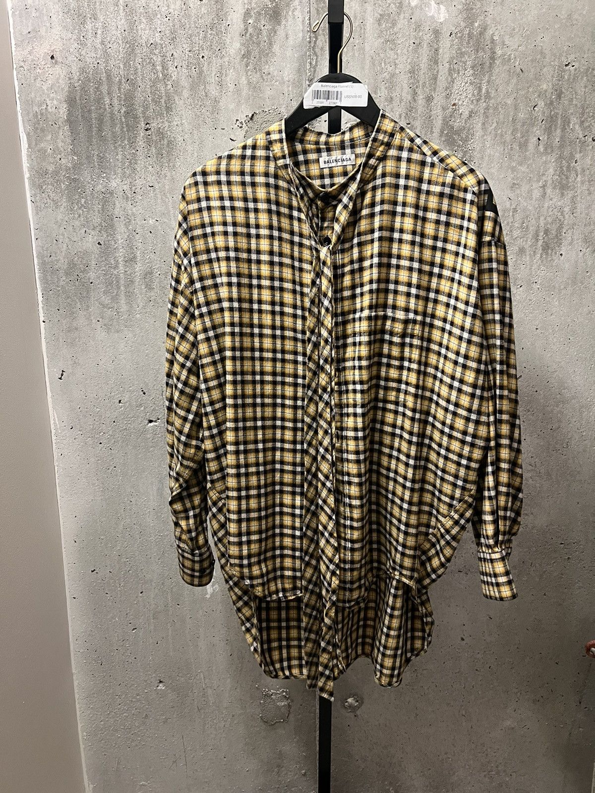 Balenciaga Balenciaga Oversized Flannel Shirt Size US S / EU 44-46 / 1 - 1 Thumbnail