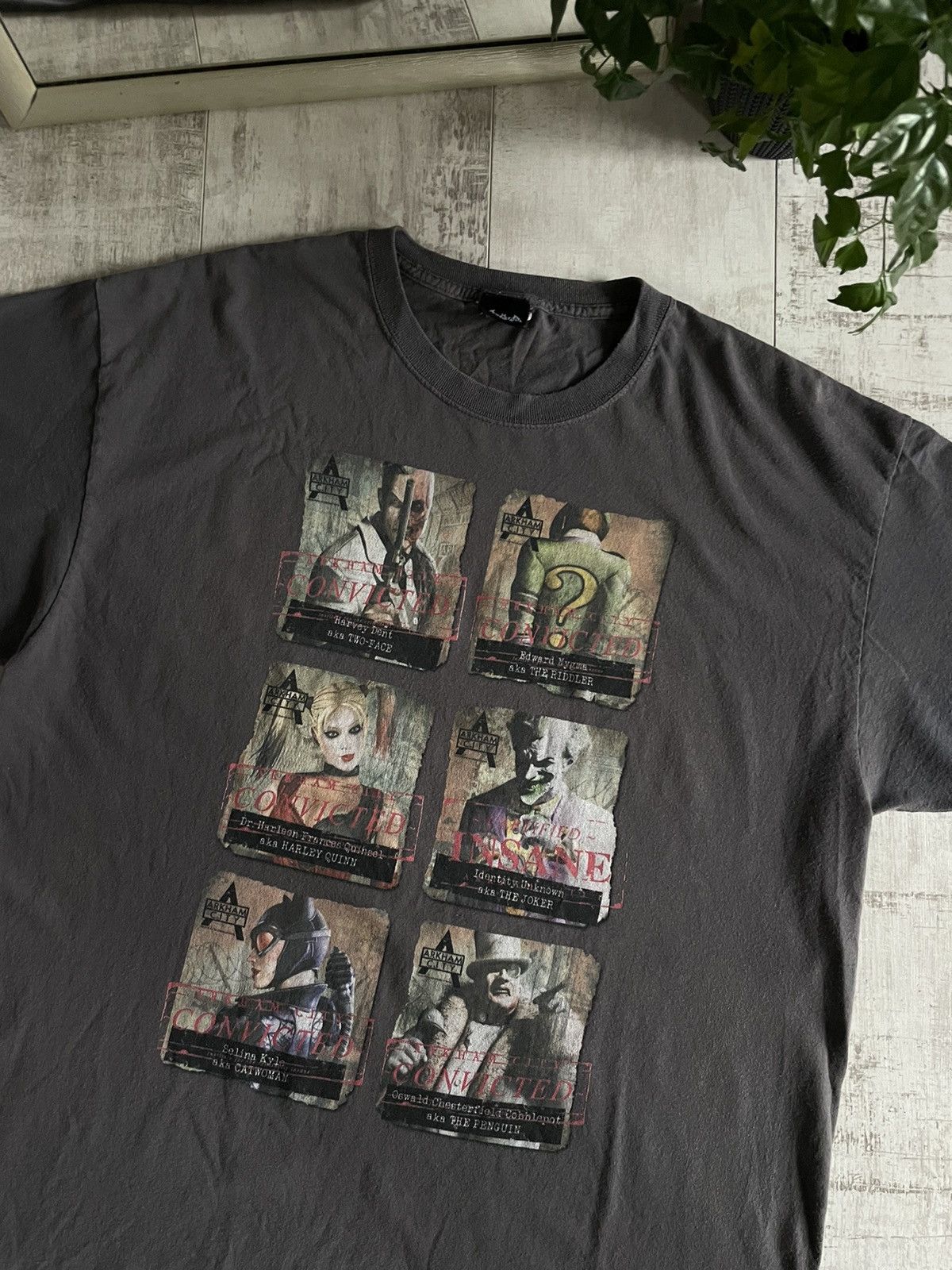 DC Comics × Vintage Vintage Batman 00’s Arkham City T-Shirt Joker Two-Face RARE Size US XL / EU 56 / 4 - 2 Thumbnail