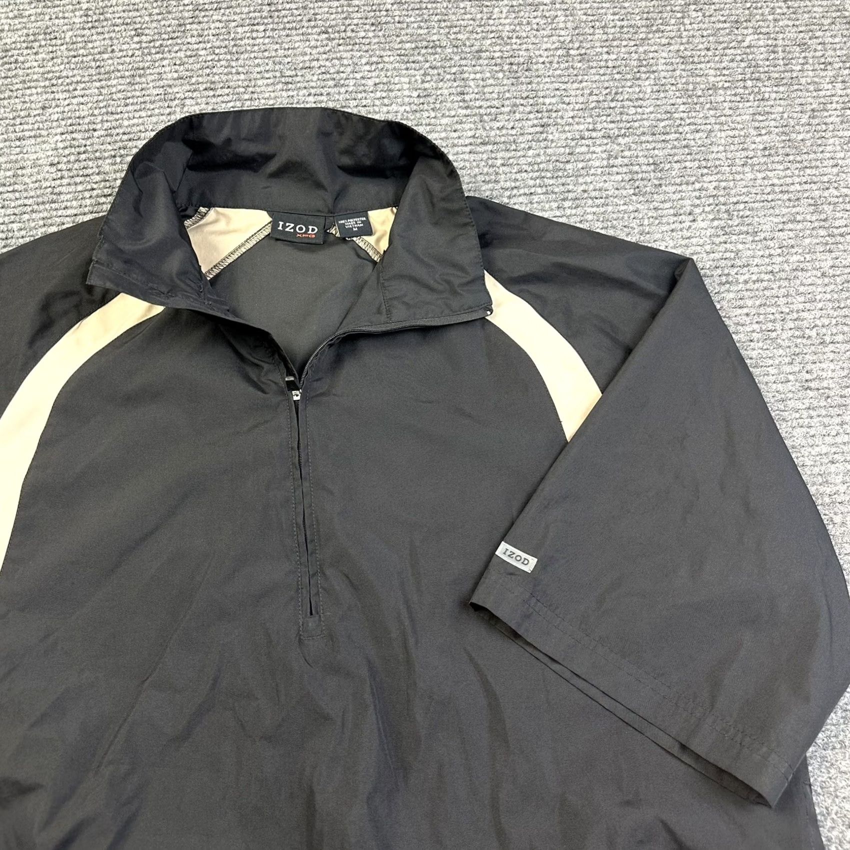 Izod VINTAGEIZOD XFG Adult Medium 1/2 Zip Short Sleeve Golf Windbreaker Black Tan Warmup Shirt Mens Size US 31 - 7 Thumbnail