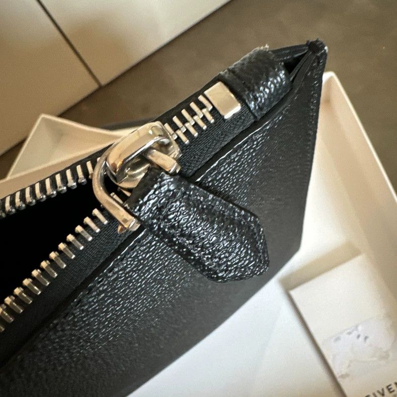 Givenchy Givenchy Men's clutch bag, all leather inside and out Size ONE SIZE - 7 Thumbnail