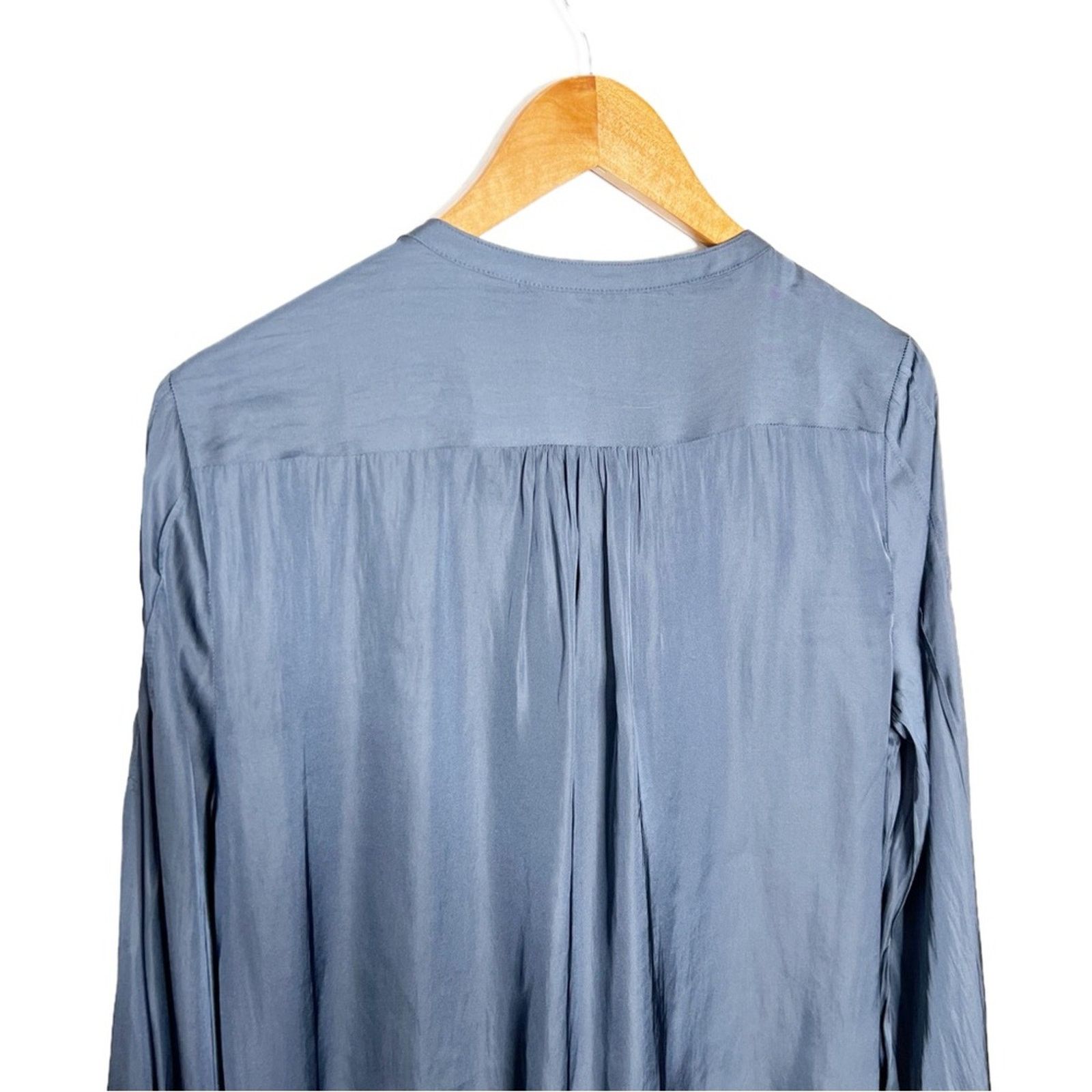 J.Crew New with tag J. Crew Women's Teal Satin Business Blouse Size M / US 6-8 / IT 42-44 - 10 Thumbnail
