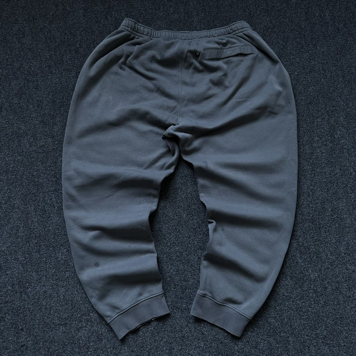If Six Was Nine VTG Mans Nike Joggers Pants Size XL Distressed 00s USA Hype Size US 38 / EU 54 - 2 Thumbnail
