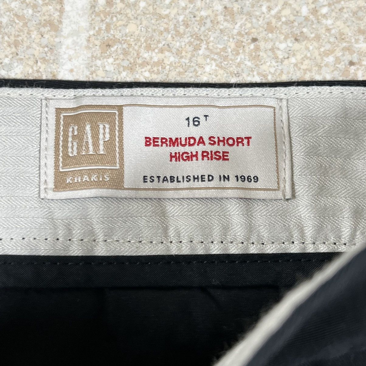 Gap Nwt Womens Gap Bermuda Shorts High Rise Black Size 16 Tall Size 38" / US 16 / IT 52 - 3 Thumbnail