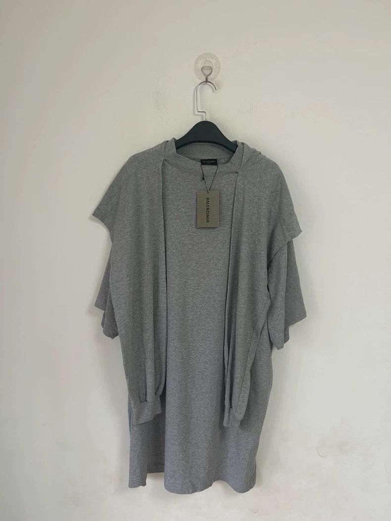 Balenciaga Balenciaga Double-ring Oakley four-sleeve hooded sweater s Size US XL / EU 56 / 4 - 1 Thumbnail