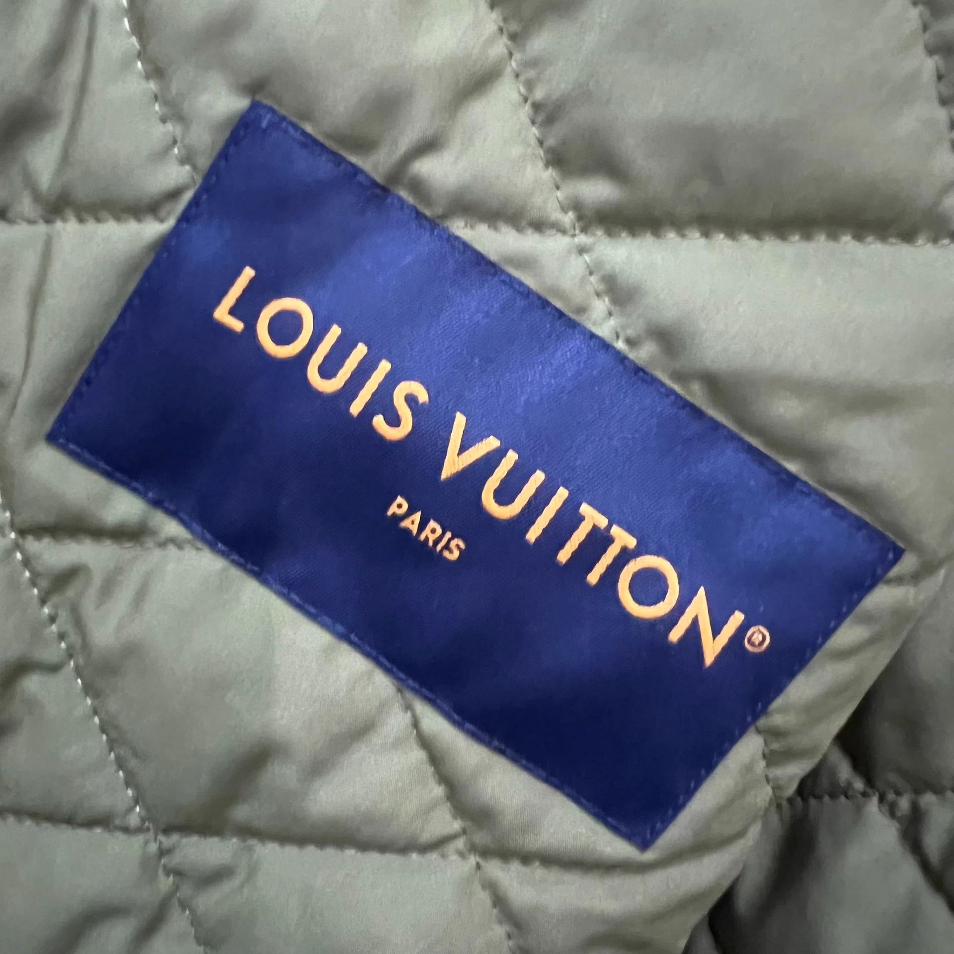 Louis Vuitton LV x Nigo 25 V-neck logo vest 98 New 52 Size US L / EU 52-54 / 3 - 4 Thumbnail