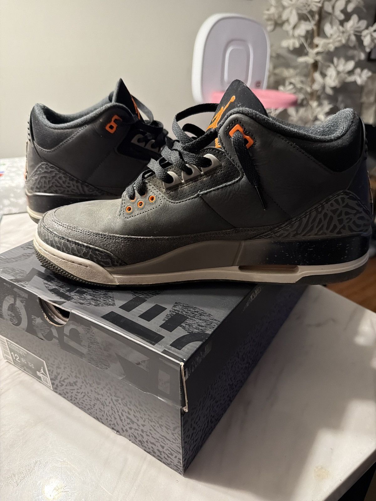Jordan Brand Jordan 3 Retro Fear Size US 12 / EU 45 - 2 Thumbnail