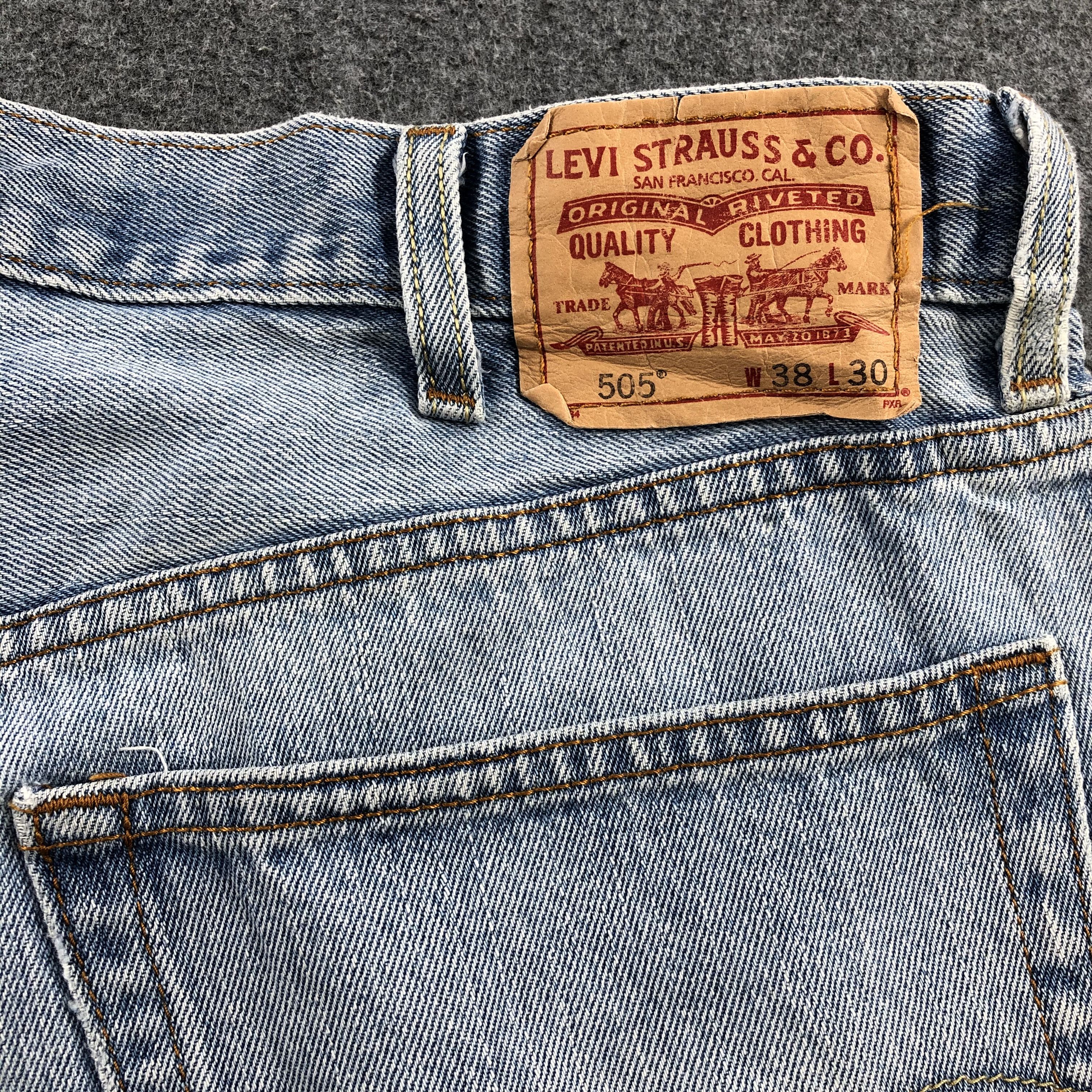 Levi's × Vintage Vintage Light Wash Levis 505 Jeans-JM1172 Size US 39 - 6 Thumbnail