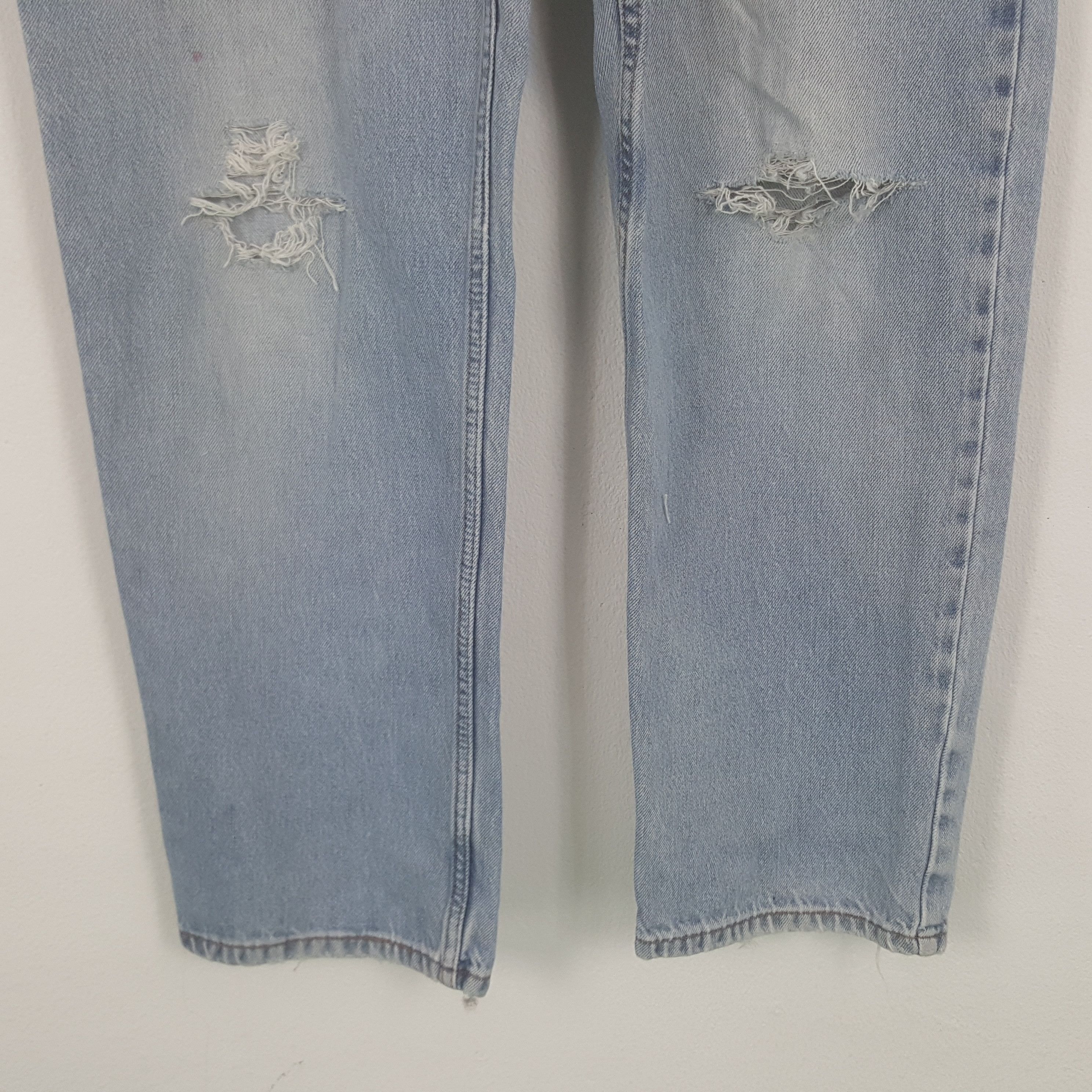 Levi's × Vintage Vintage Levi's 550 Distressed Denim Jeans Size US 35 - 3 Thumbnail
