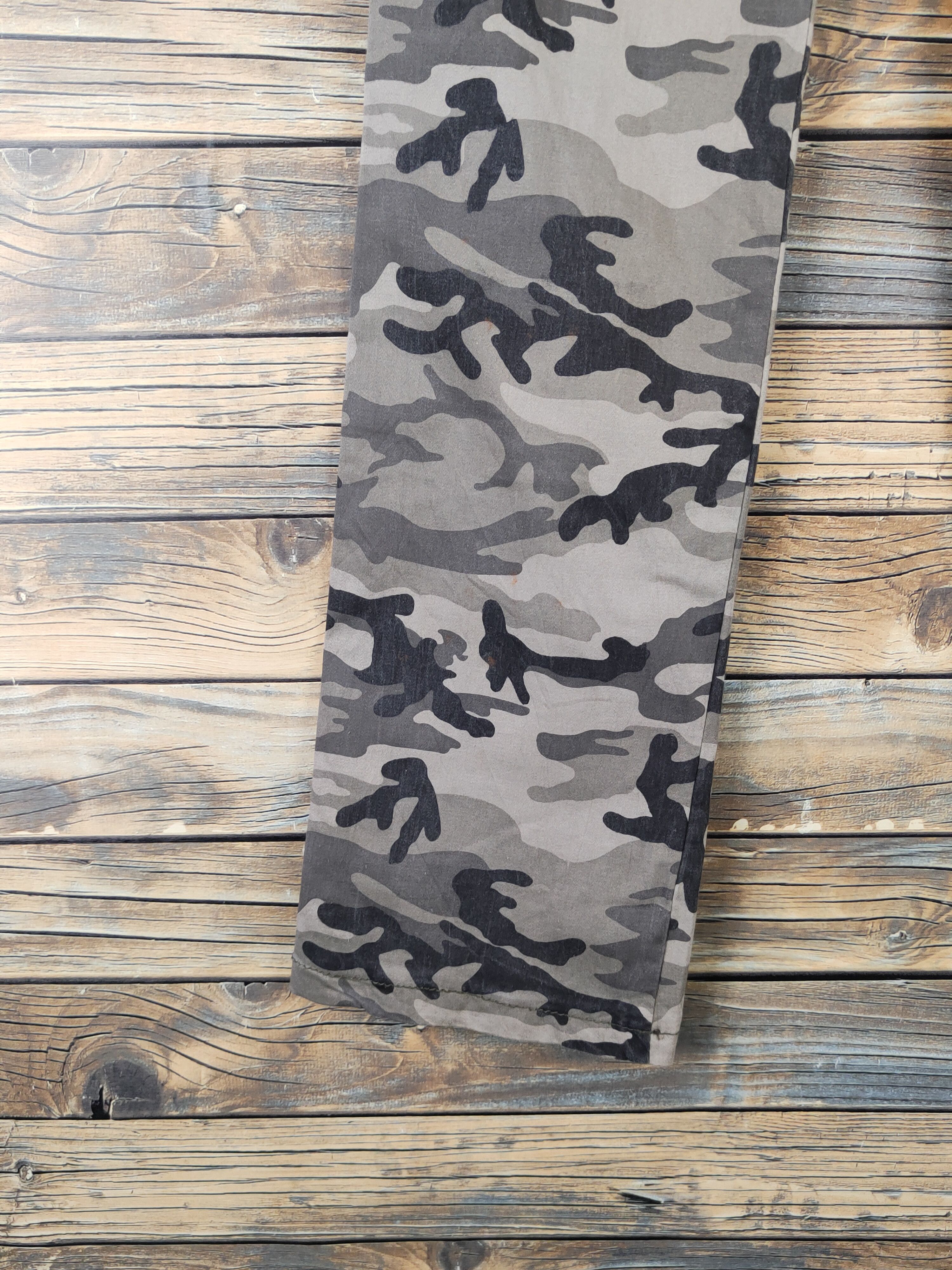 Japanese Brand DLL Japanese Brand Camouflage Multipocket Cargo Pants #234 Size 26" / US 2 / IT 38 - 10 Thumbnail