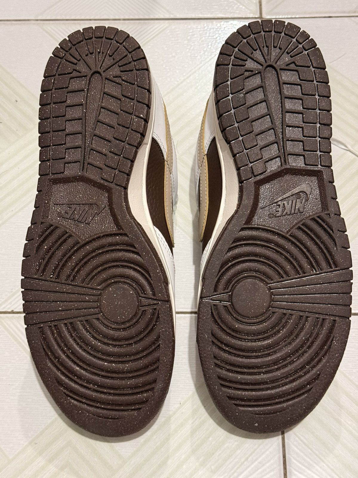 Nike NIKE DUNK LOW NN Size US 8.5 / EU 41-42 - 4 Thumbnail