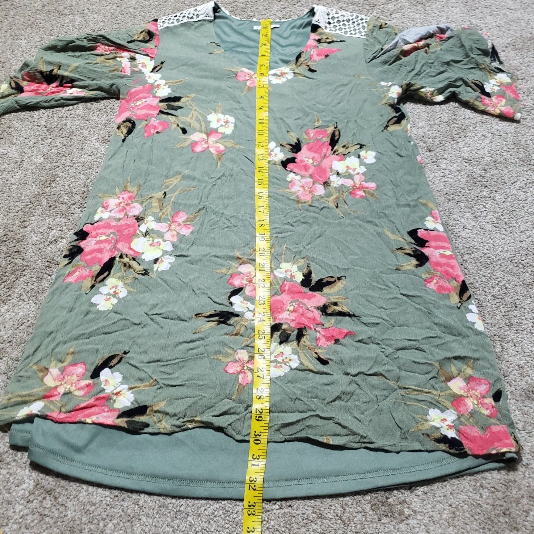Vintage EST. 1946 Shirt Blouse Women's M Floral Green Polyester Crew Neck Casual Sleeve Size M / US 6-8 / IT 42-44 - 6 Thumbnail