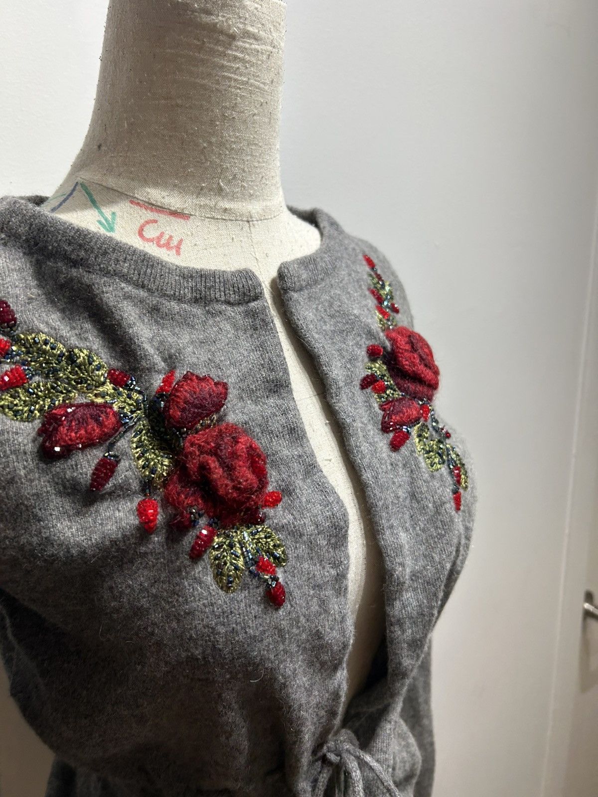 Moschino 3D Floral Embroidery Belted Cardigan Size XS / US 0-2 / IT 36-38 - 5 Thumbnail