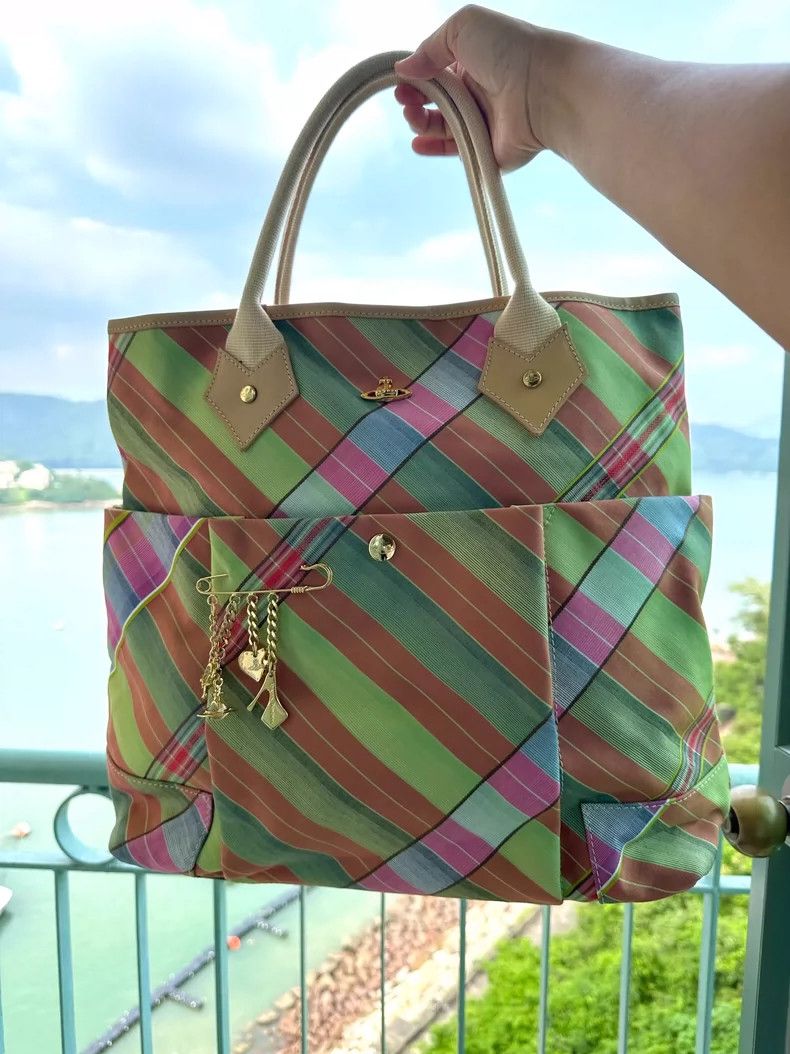 Vivienne Westwood Vivienne Westwood size os Carry a bag with one hand Size ONE SIZE - 7 Thumbnail