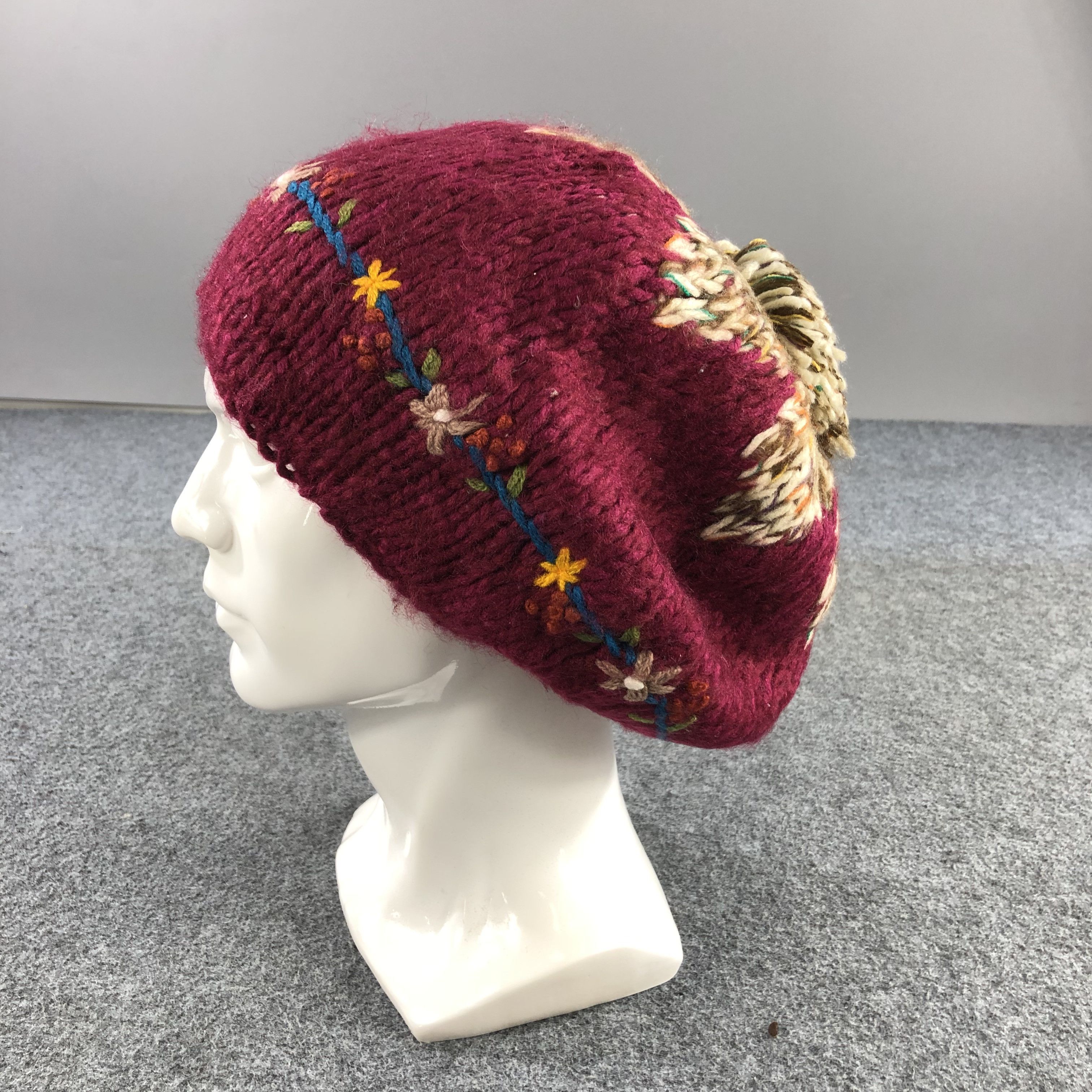 Vintage Unknown Knit Slouchy Bobble Beanie Snowcap Snow Hat B277 Size ONE SIZE - 1 Thumbnail