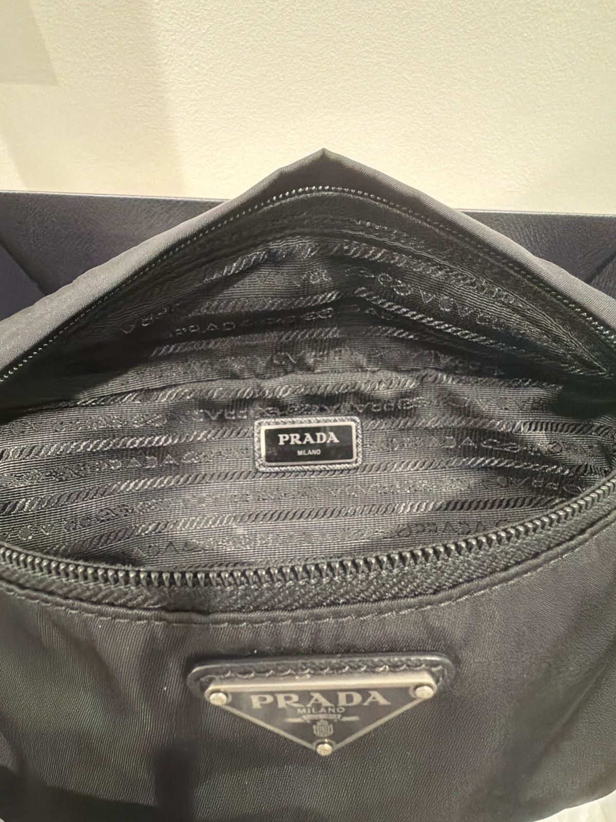 Prada Prada Re-Edition Black Re-Nylon- Excellent Condition Size ONE SIZE - 12 Thumbnail