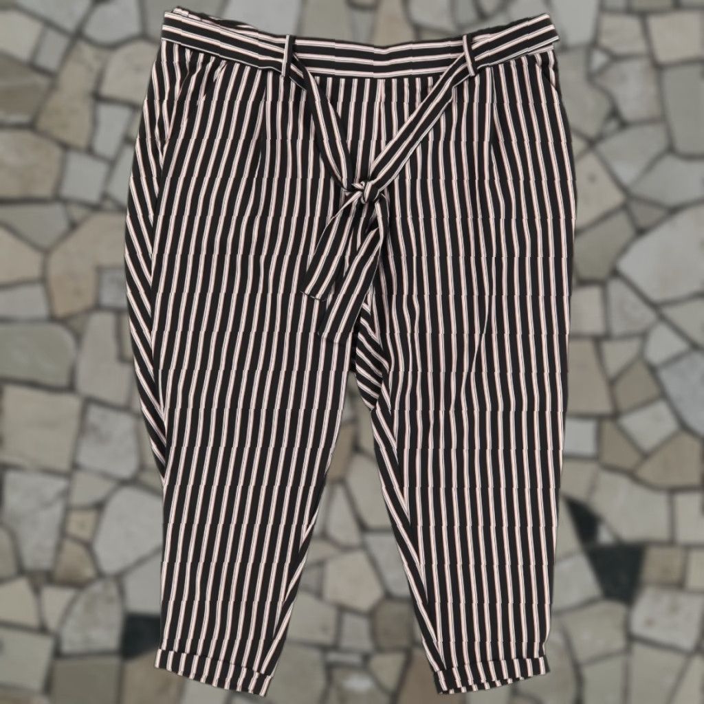 Torrid Torrid Ciggarette Crepe Tie Microfiber Career Pants Black Striped Womens 3X Size 40" / US 18 - 1 Thumbnail