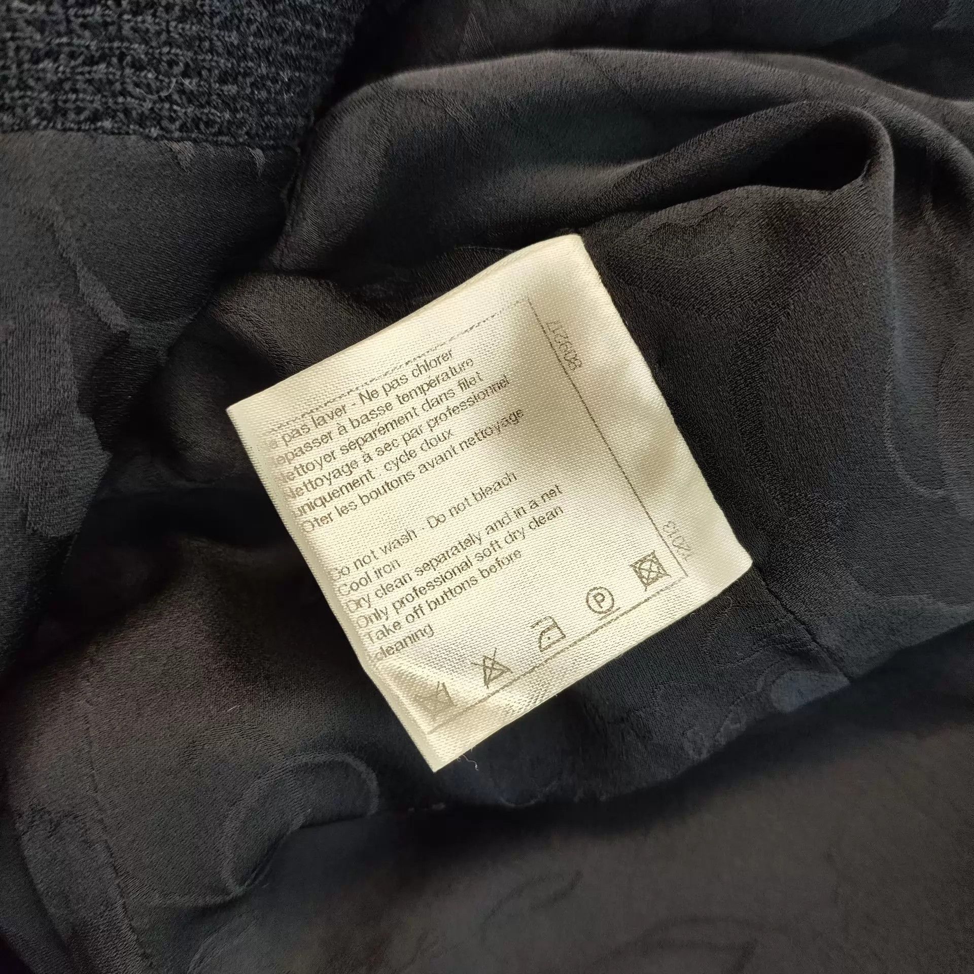 Chanel CHANEL Navy Blue Two-Tone Women's Jacket Size 38 Size S / US 4 / IT 40 - 7 Thumbnail