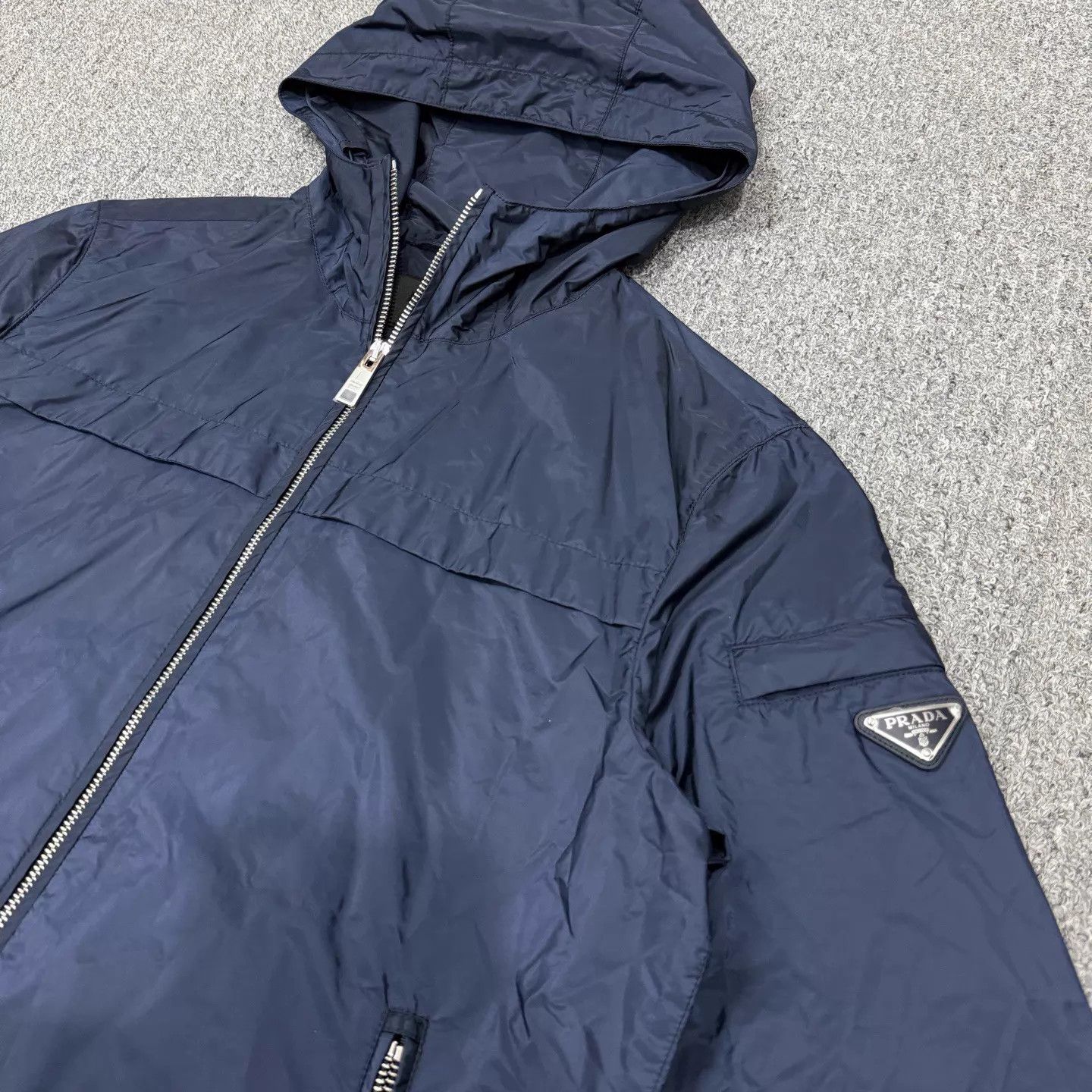 Prada Prada Navy Triangle Logo Nylon Jacket 46 Size US S / EU 44-46 / 1 - 3 Thumbnail