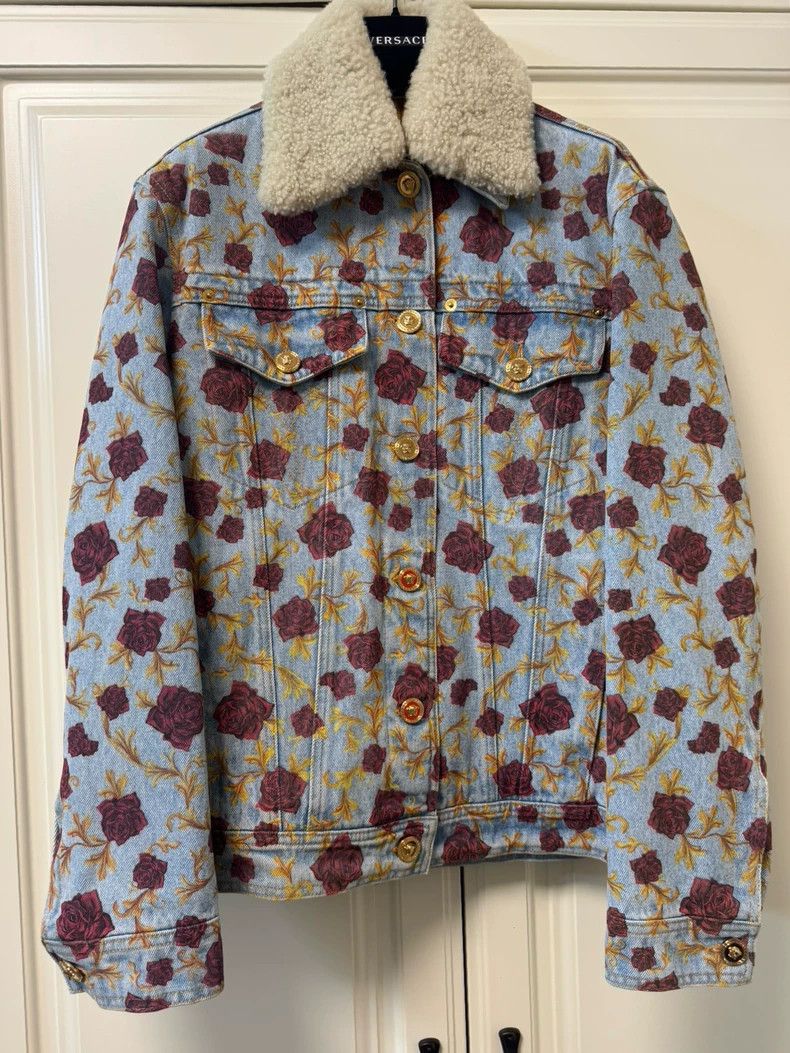Versace Versace Rose baroque padded denim jacket Size M / US 6-8 / IT 42-44 - 1 Thumbnail