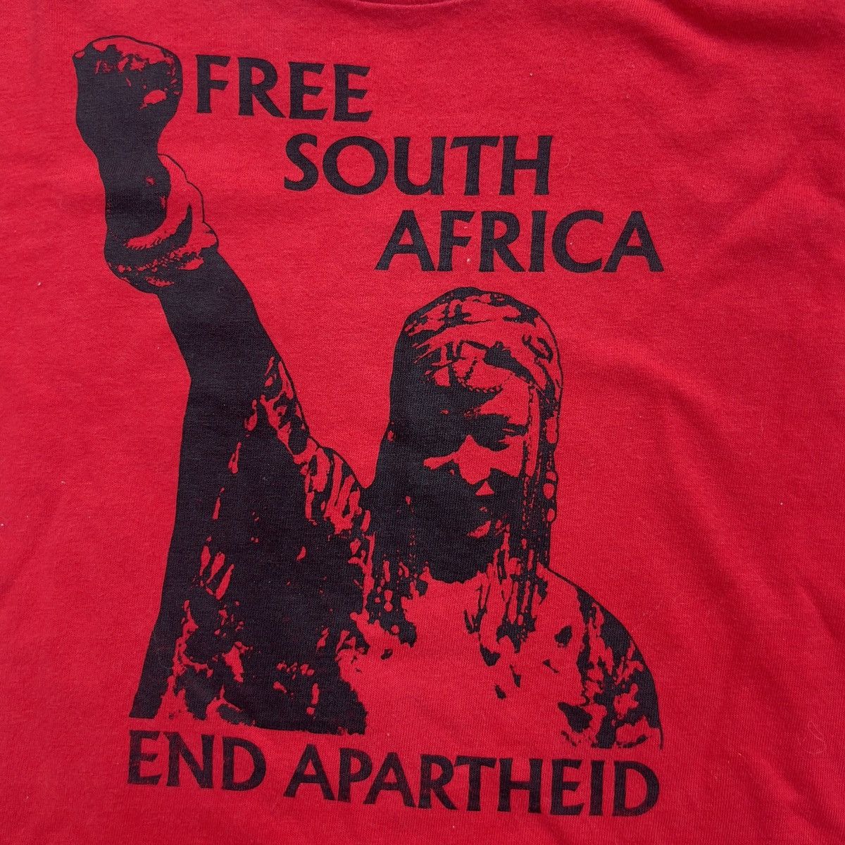 Hanes Vintage 80s FREE SOUTH AFRICA Hanes Single Stitch Shirt Size US L / EU 52-54 / 3 - 3 Thumbnail