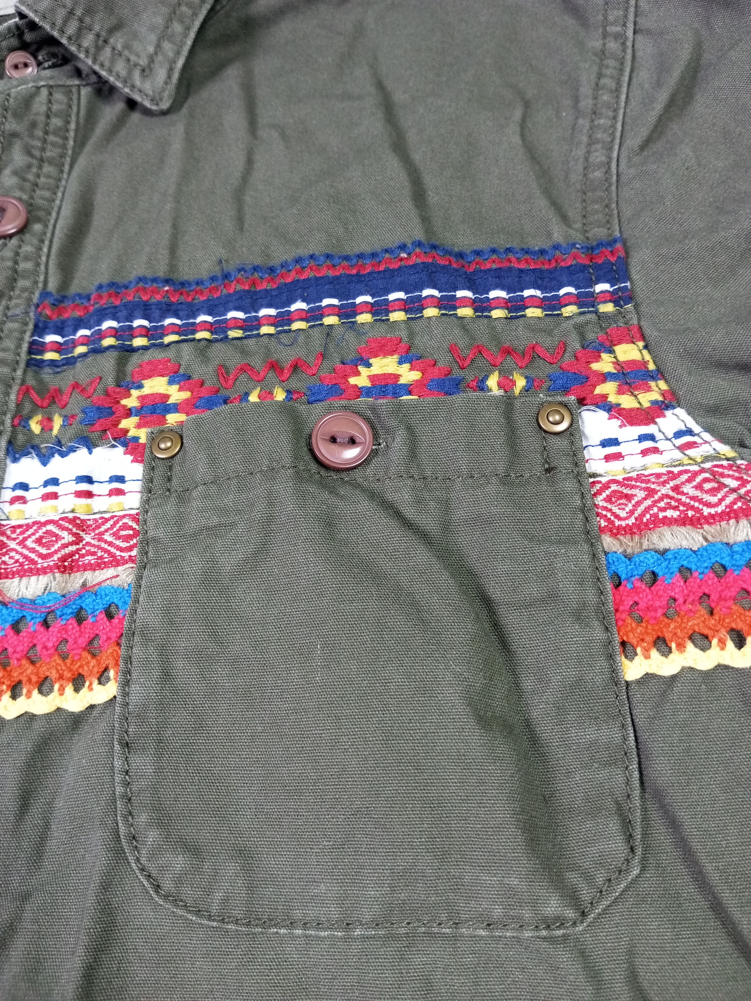 Japanese Brand TITICACA Embroidery navajo Long Sleeve Shirt Size US M / EU 48-50 / 2 - 3 Thumbnail