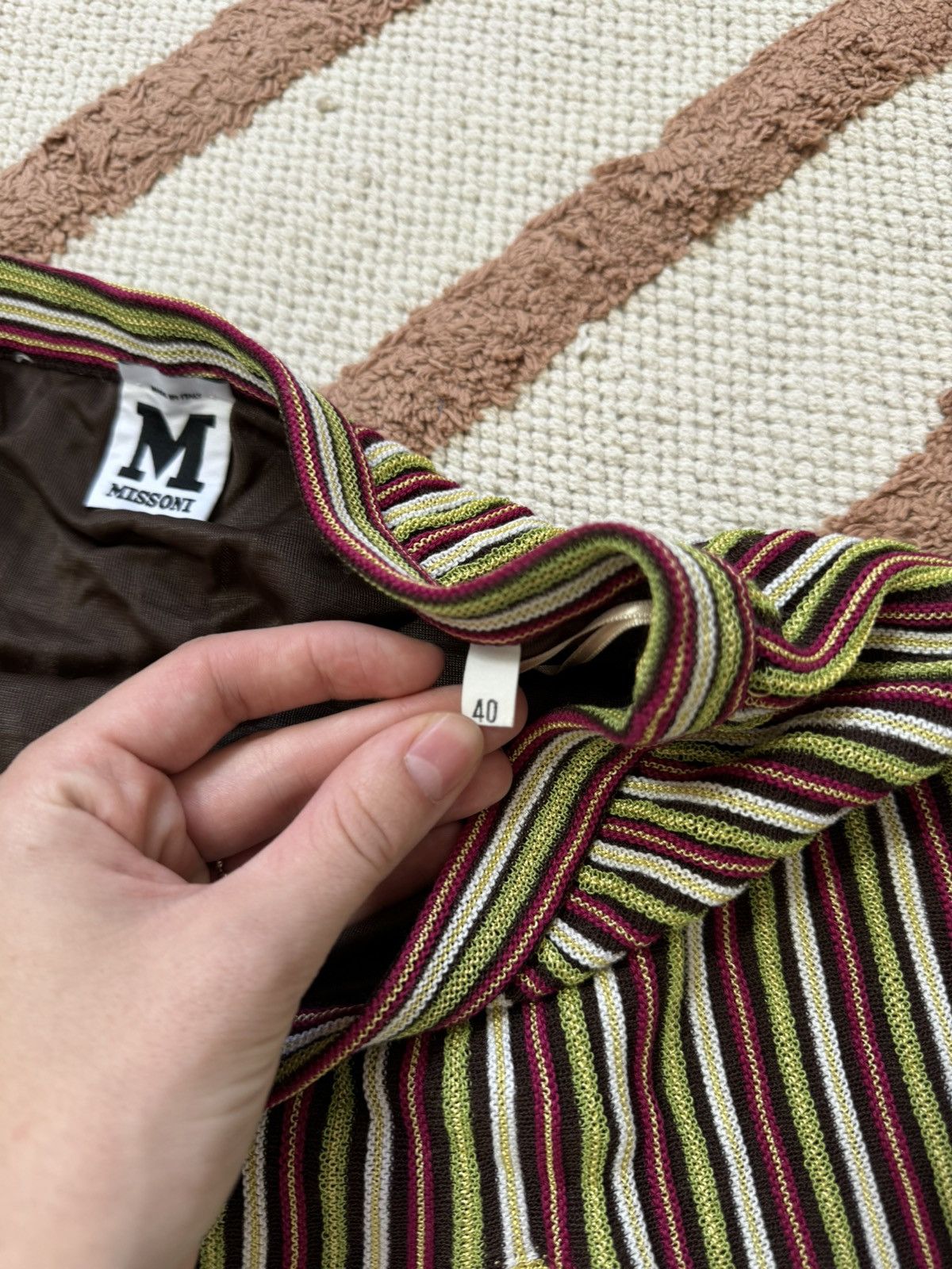 Vintage VINTAGE MISSONI STRETCHING MIDI SKIRT Size 27" / US 4 / IT 40 - 4 Thumbnail
