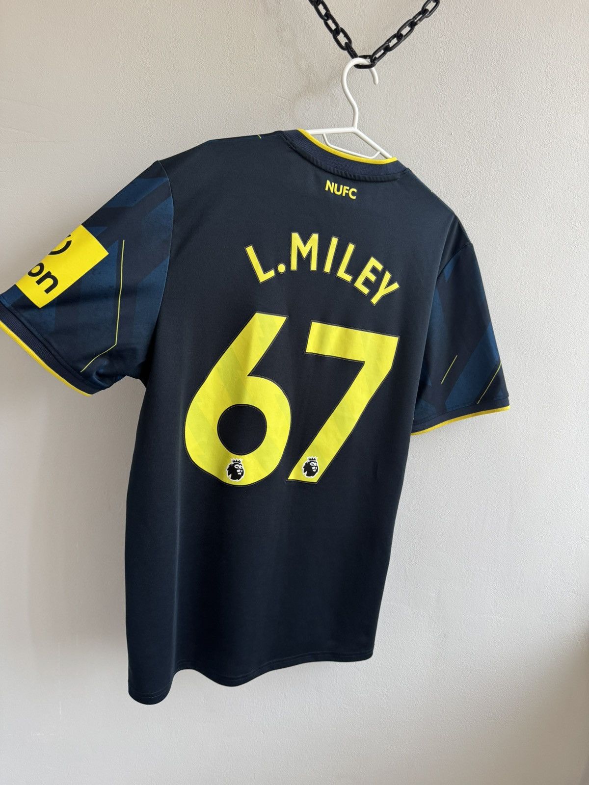 Castore Newcastle 2023 2024 #67 L Miley Football Soccer Jersey Shirt Size US XL / EU 56 / 4 - 3 Thumbnail