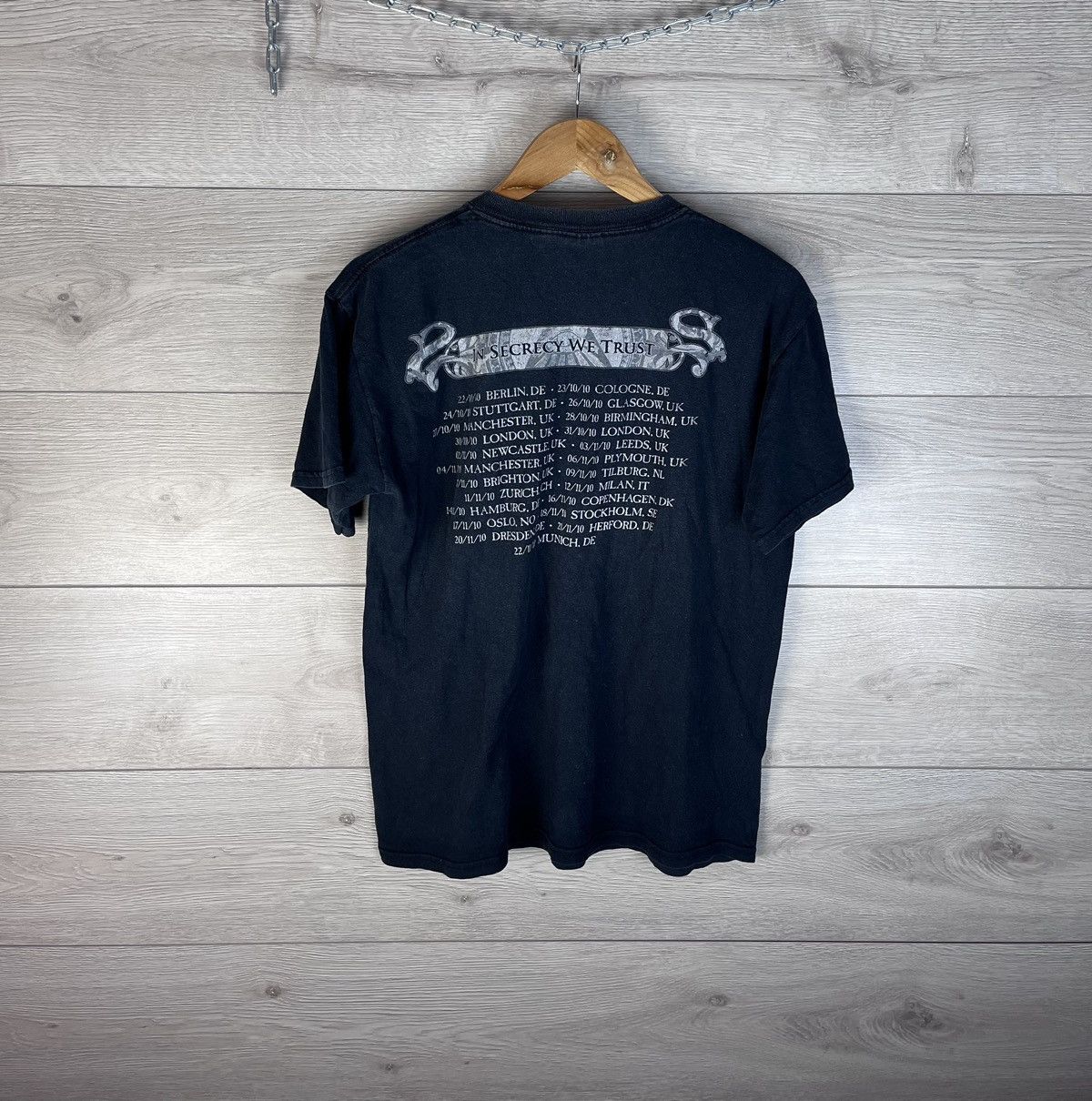 Japanese Brand Mens T-shirt merch 2010 size M Size US M / EU 48-50 / 2 - 9 Thumbnail