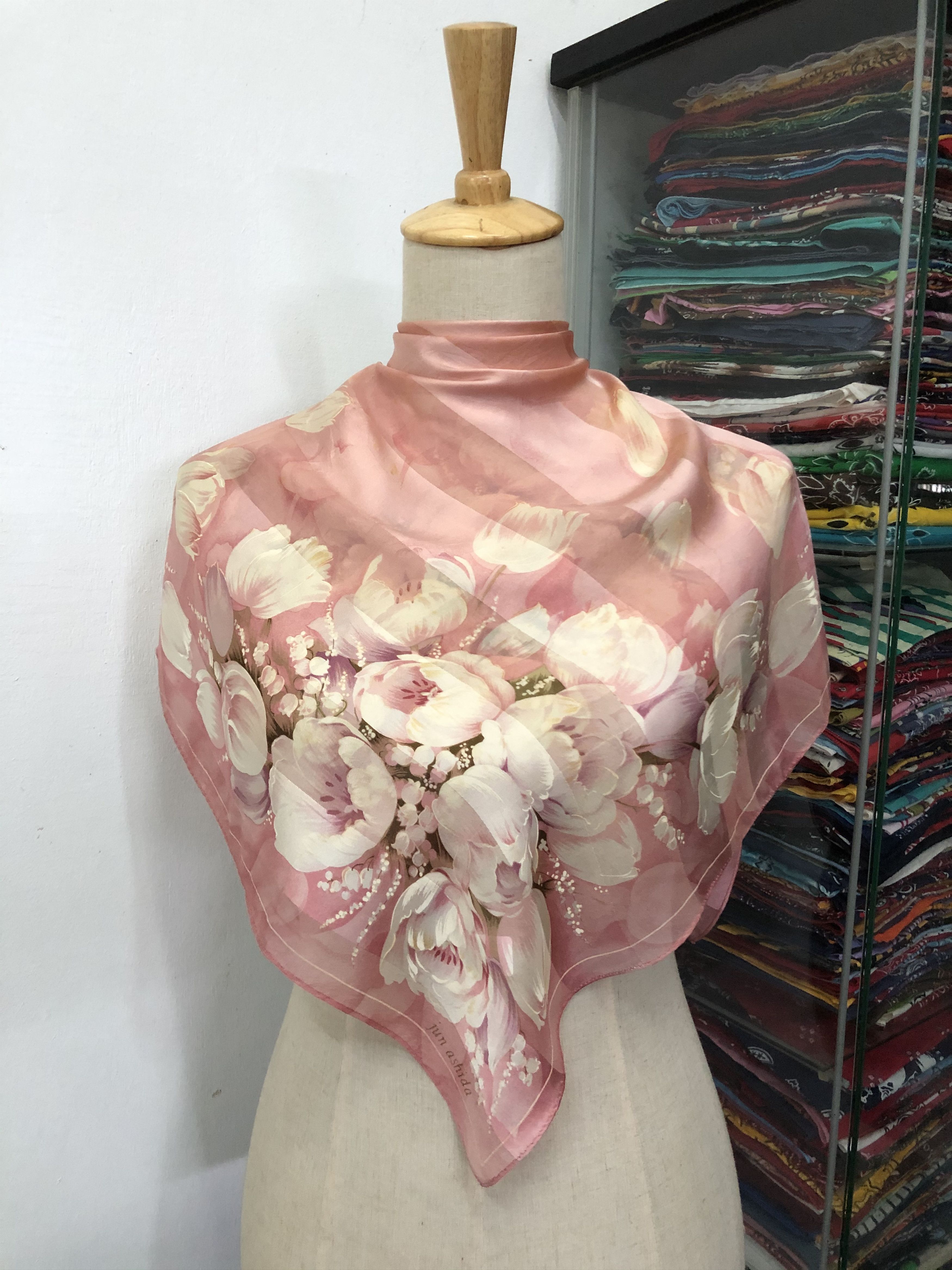 Vintage Vintage Jun Ashida Silk Scarf Size ONE SIZE - 1 Thumbnail