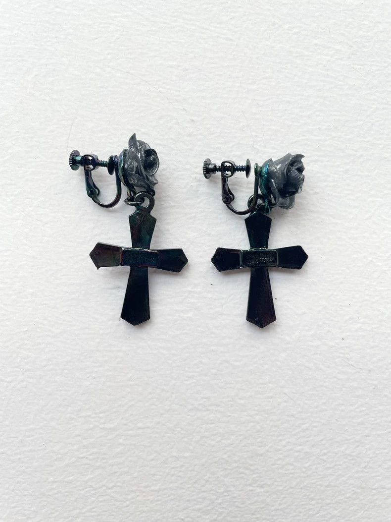 Jean Paul Gaultier Jean Paul Gaultier Making an Old Rose Cross Necklace 2504-N Size ONE SIZE - 8 Thumbnail