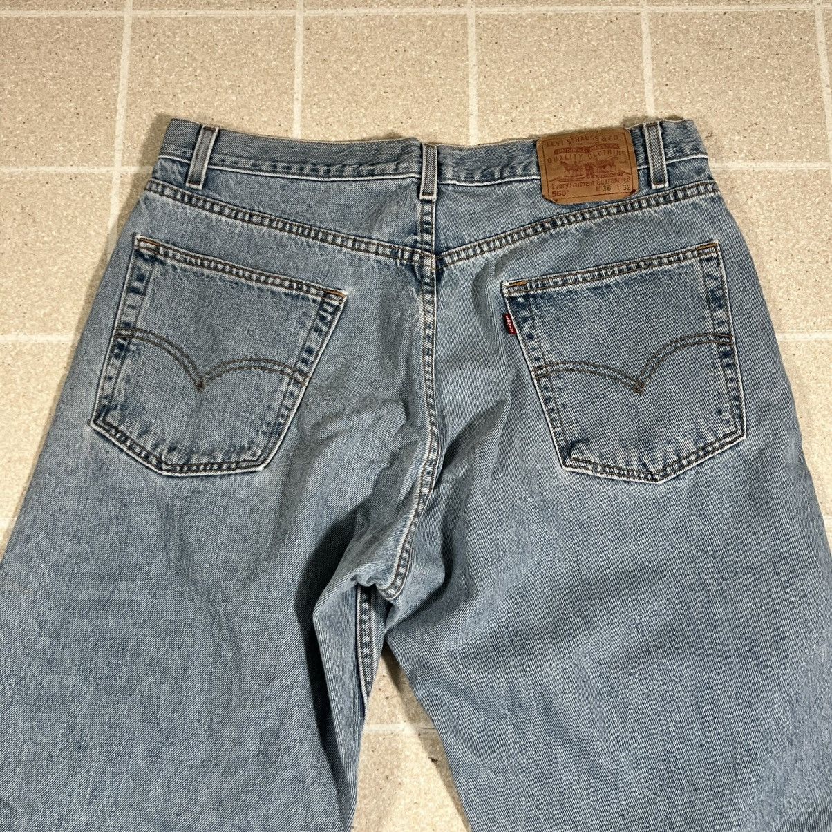 Levi's Vtg Levi's 569 Loose Straight Jeans 34x32 Light Wash Denim Size US 34 / EU 50 - 2 Thumbnail