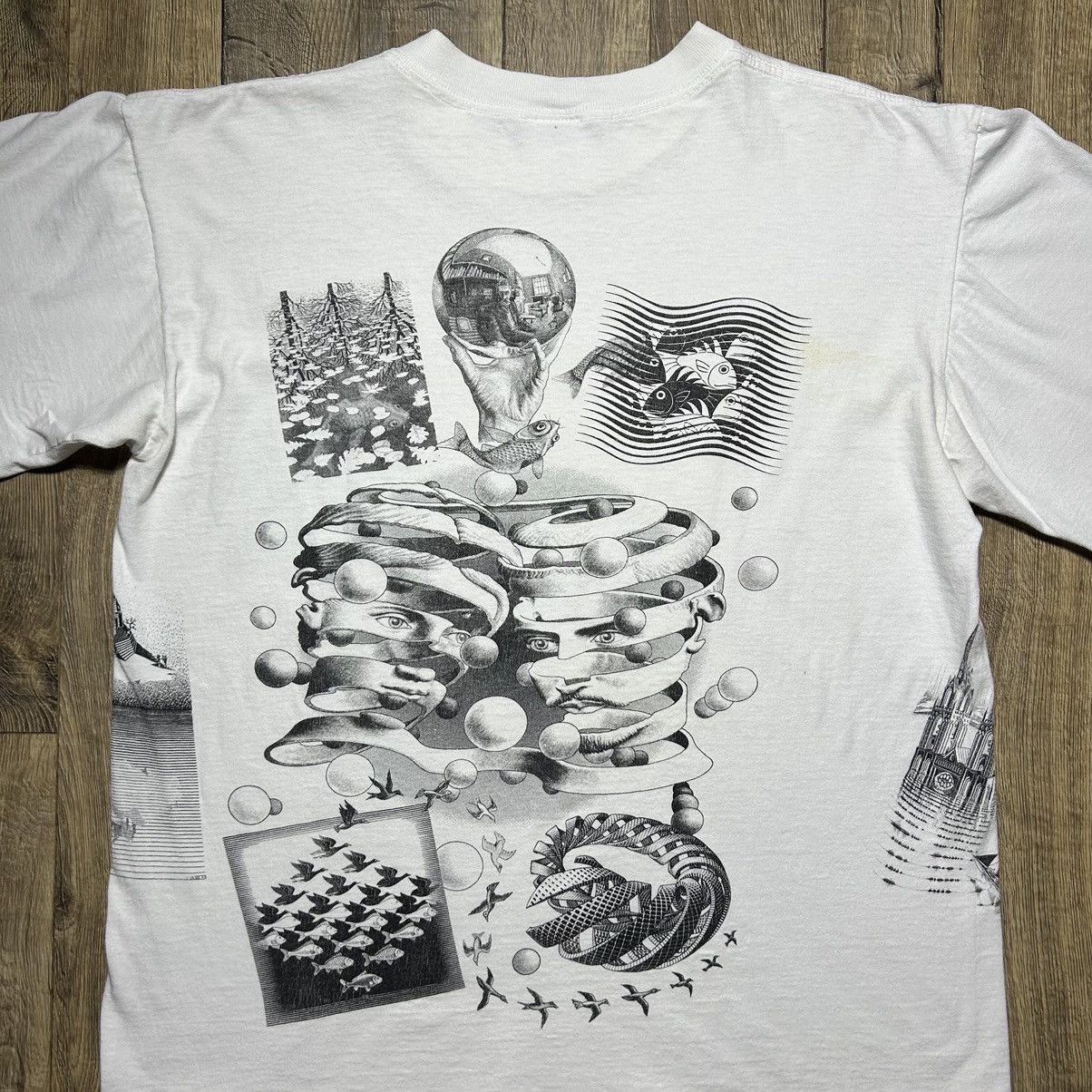 Vintage Vintage 90s M.C. Escher Graphic T-Shirt Art Tee 1991 Size XL Size US XL / EU 56 / 4 - 8 Thumbnail